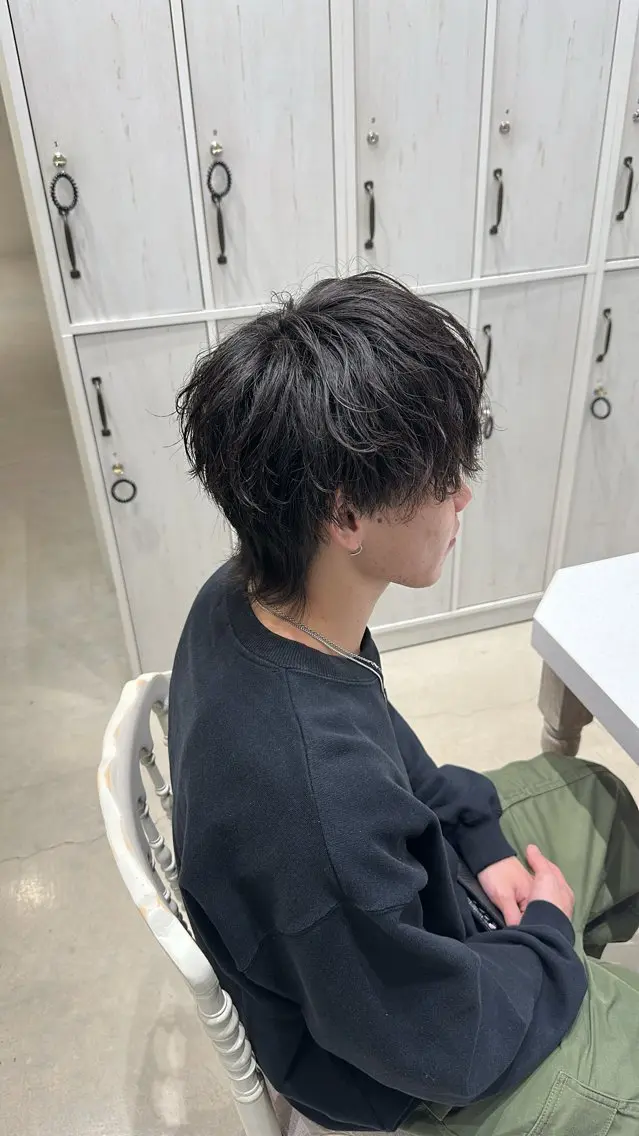 パーマ メンズ メンズパーマ メンズウルフカット ウルフカット カット ヘッドスパ N,SOL / 岩上 新大のヘアスタイル