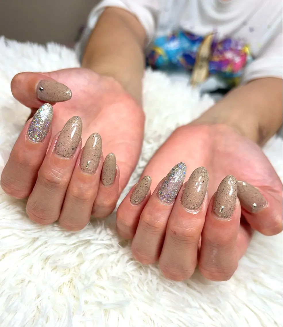 ネイル ワンカラーネイル シンプルネイル 夏ネイル LUANA n'sのネイルデザイン