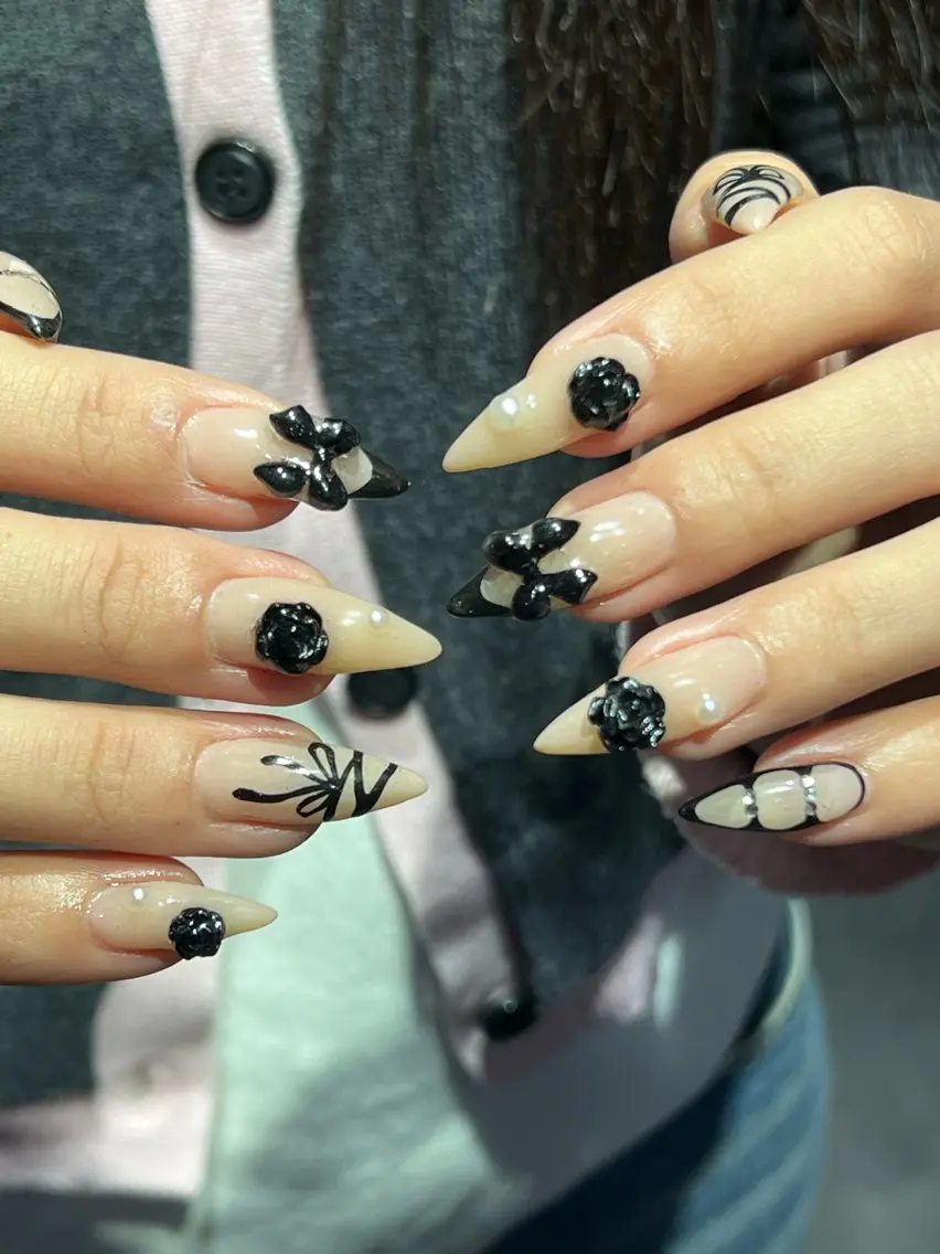 ネイル ハンドネイル Hata nail 🎀個性派ニュアンスのネイルデザイン