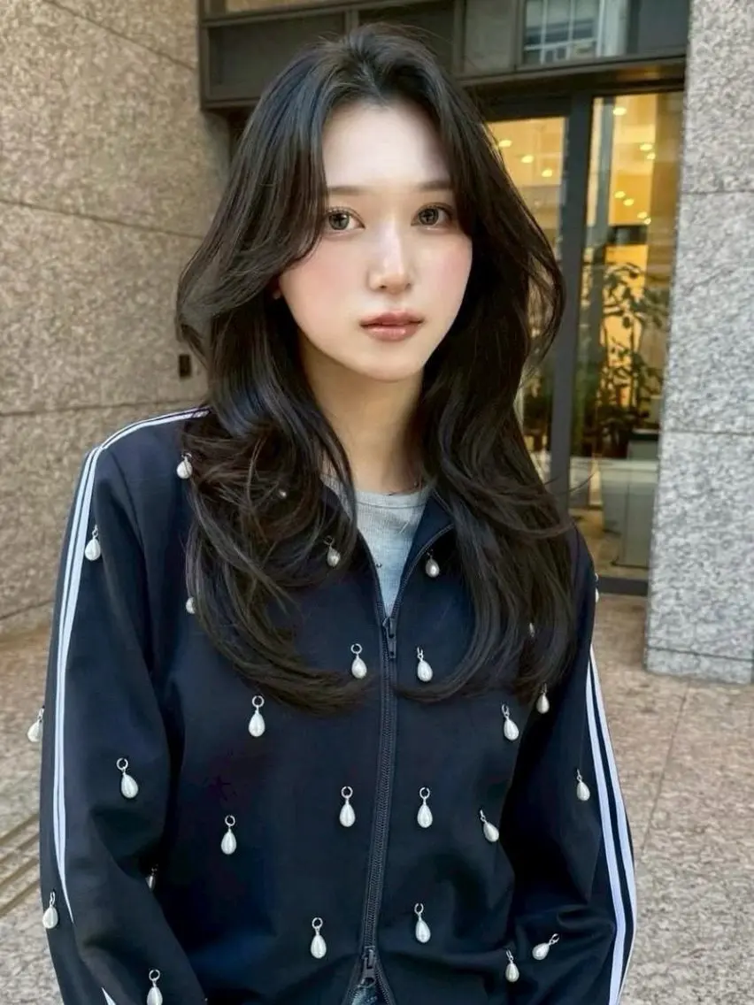セミロング くびれヘア レイヤーカット カット ヘアカラー トリートメント レイヤー/韓国/艶髪 /タカマサのヘアスタイル