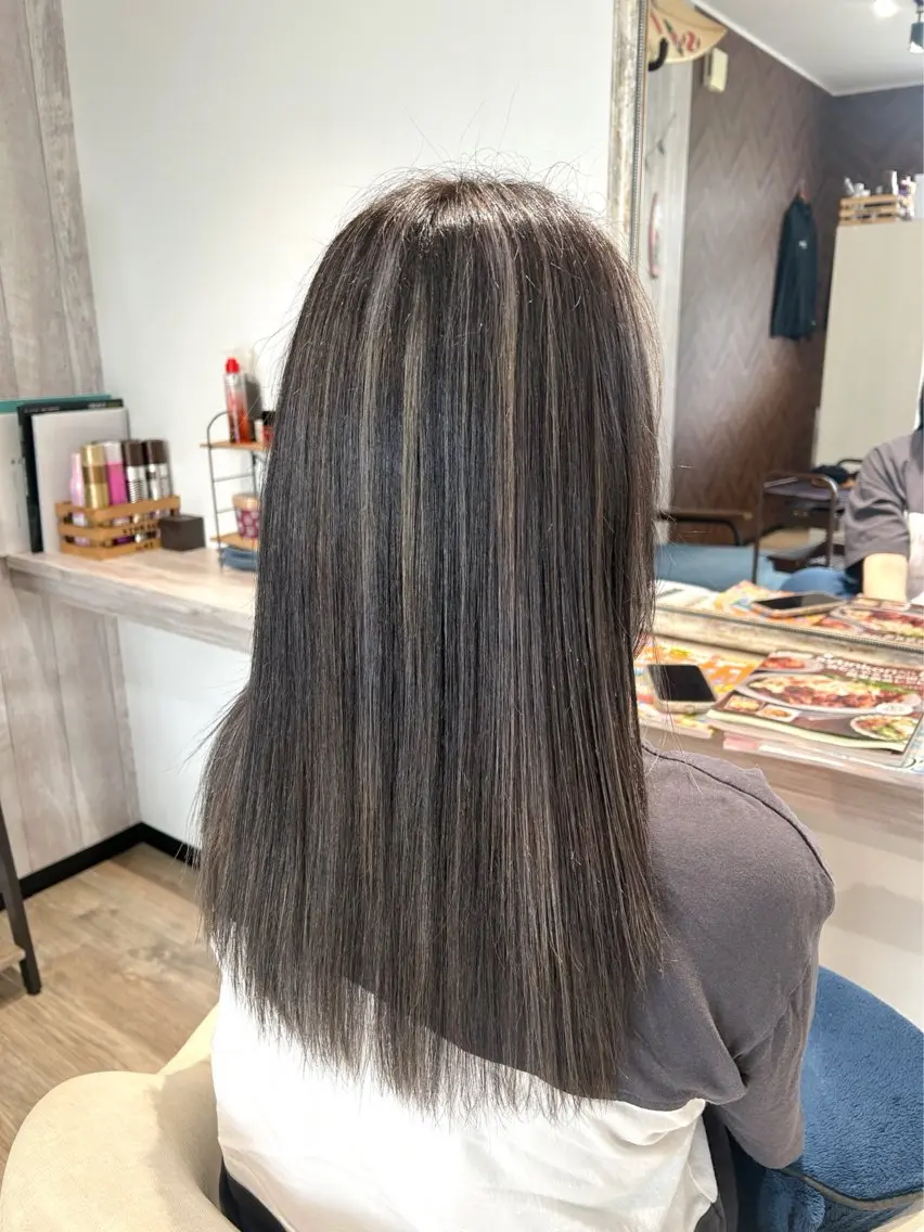 カラー ハイライトカラー ヘアカラー 水口 琴絵のヘアスタイル