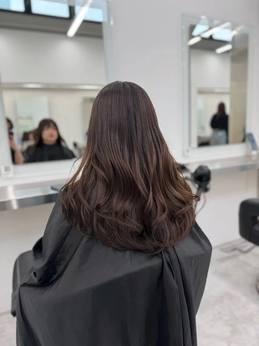 セミロング カラー ヘアカラー トリートメント 韓国トレンドカット カラー🤍しゅうじのヘアスタイル