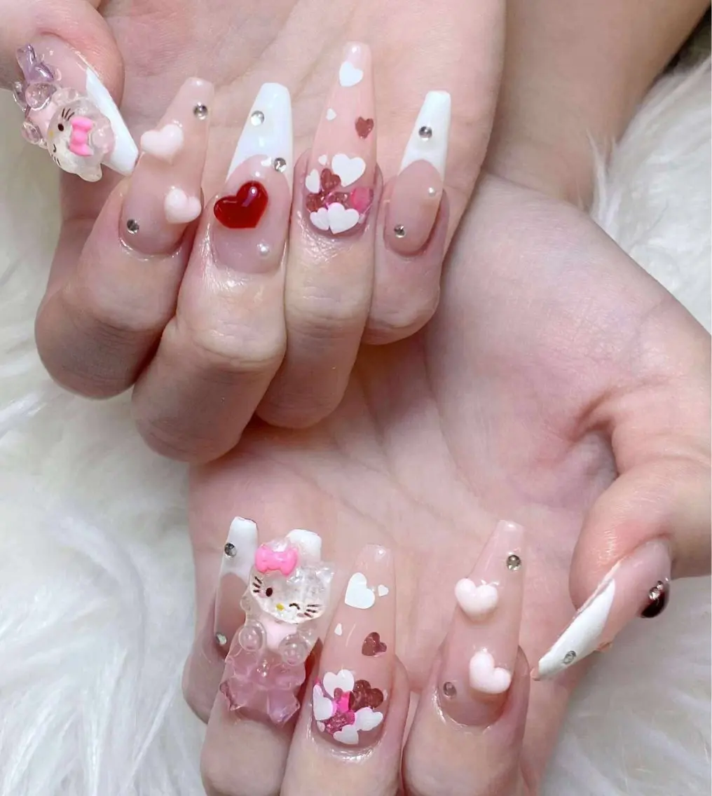 ネイル チークネイル 長さ出し フットネイル マグネットネイル 持ち込み ハンドネイル ANH NAIL ゴテゴテ専門店💎のネイルデザイン