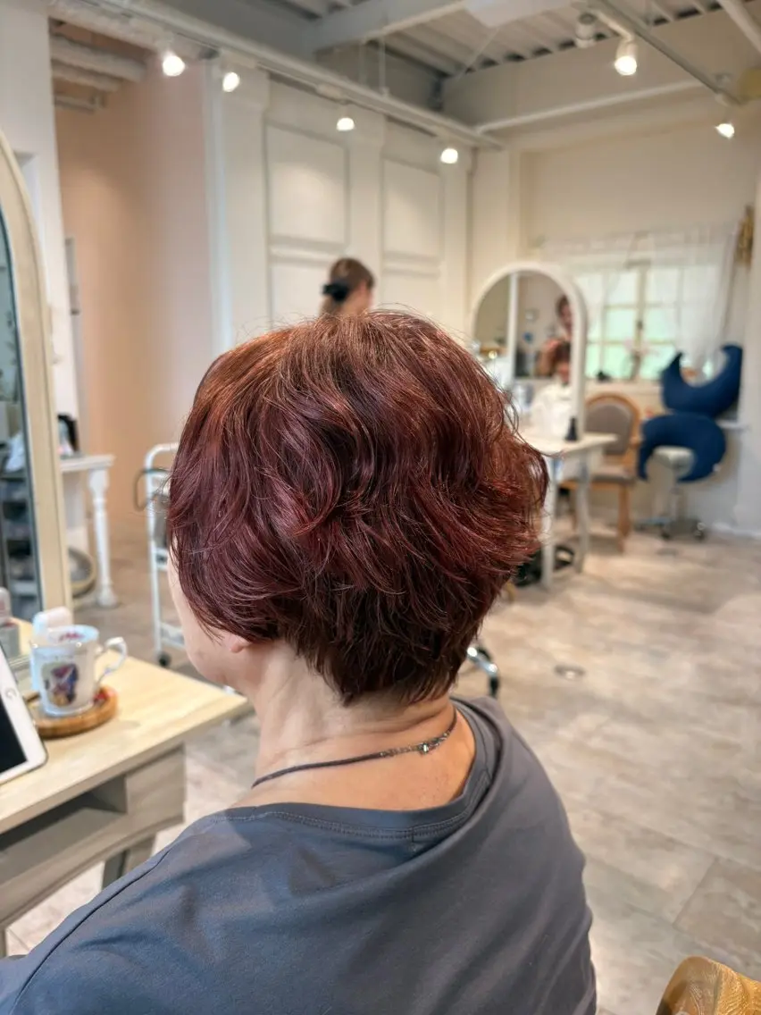 ショート カラー トリートメント ヘアカラー 魔法のシャンプーで 艶髪に✳︎/カラーのヘアスタイル