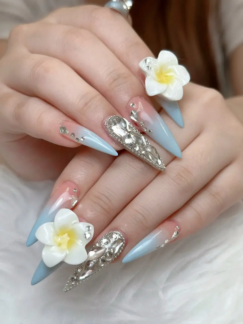 ネイル チークネイル ドット フレンチネイル グラデーション 韓国ネイル ハンドネイル Lisa Nail Salonのネイルデザイン