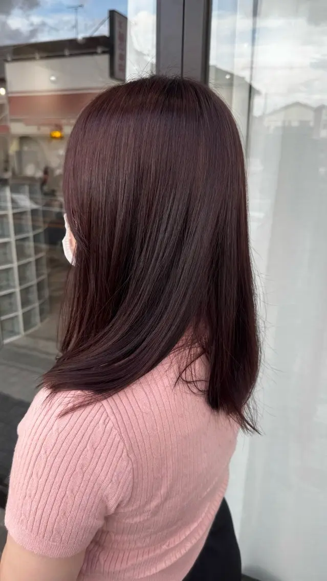 ミディアム バイオレットブラウン ヘアカラー トリートメント TOIRO ARISAのヘアスタイル