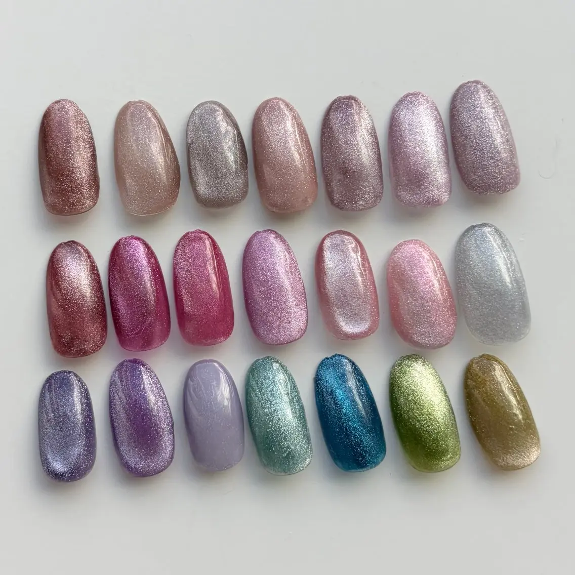 マグネットネイル💅🧲　10本　　　　　　　　　　　　　【ハンドフット同額】の写真