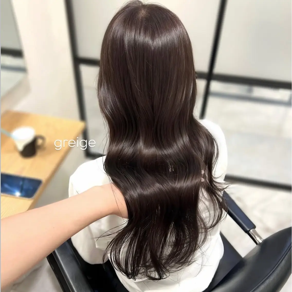 ロング カラー ケアカラー ラベンダーカラー 前川 朋香のヘアスタイル