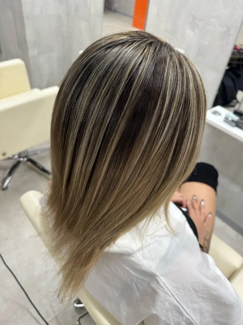ミディアム 大澤 遥斗のヘアスタイル