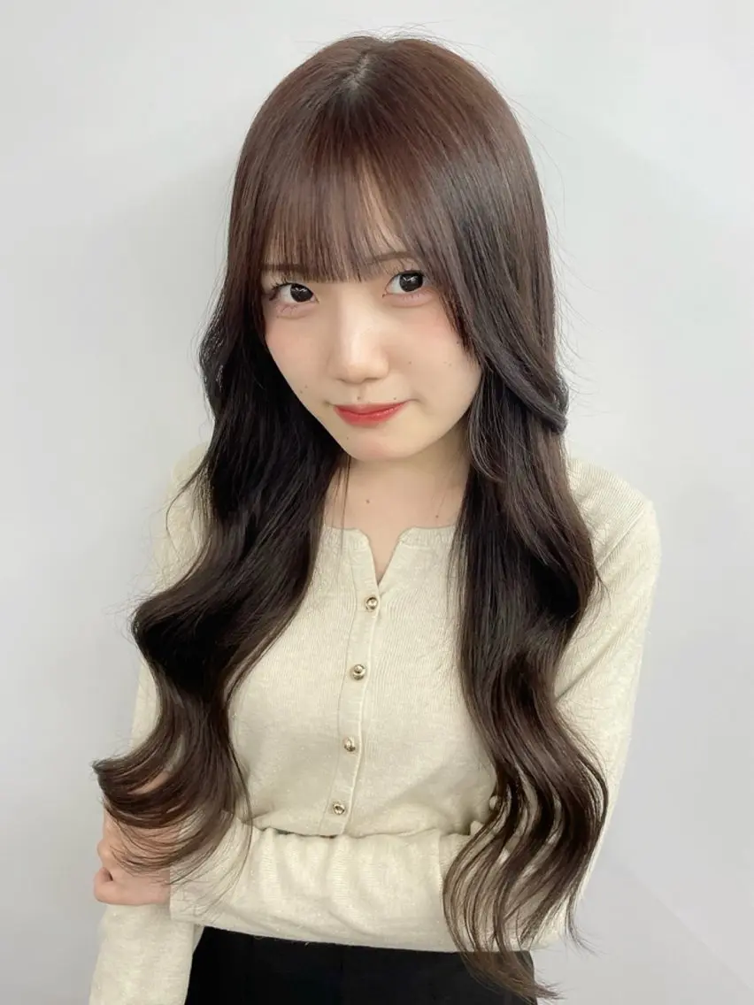 ロング カラー エクステ エクステ 𝙃𝘼𝙍𝙐🎀 韓国×エクステのヘアスタイル