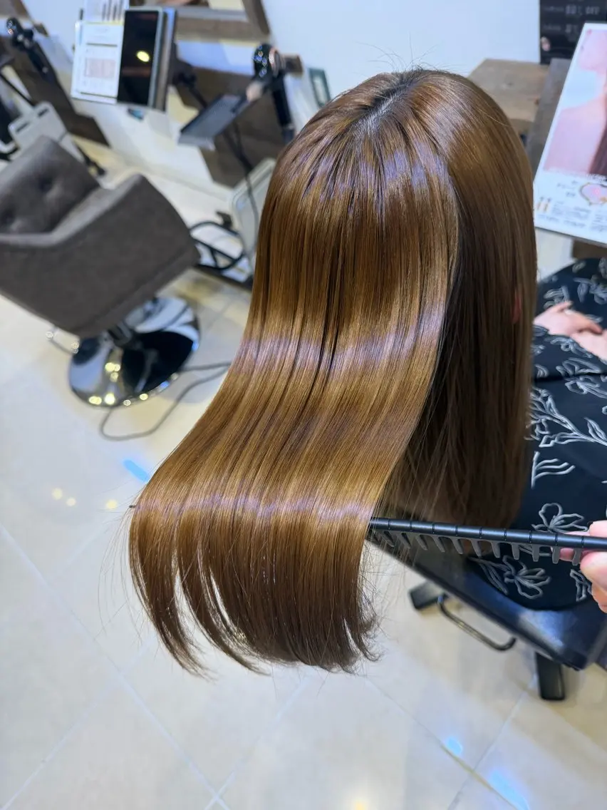 セミロング 髪質改善 縮毛矯正 大友 紫苑のヘアスタイル