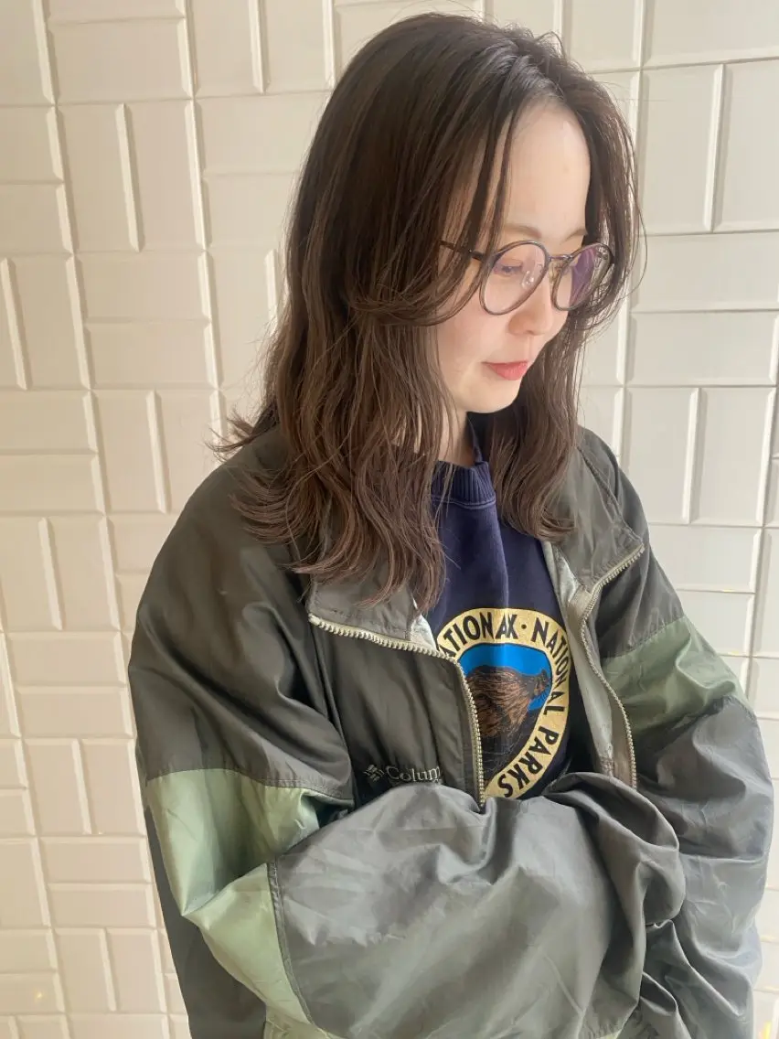 ミディアム カット ヘアカラー トリートメント みやけ ひなのヘアスタイル