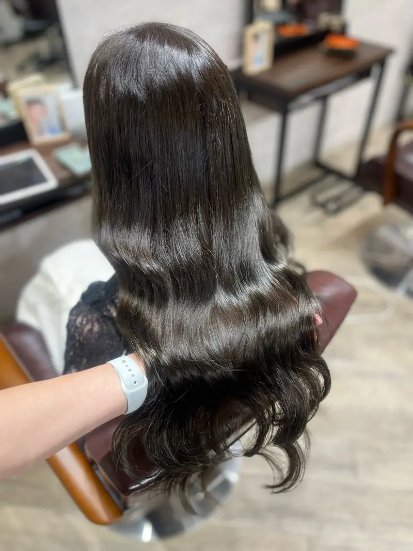 ロング カラー グレージュ オリーブグレージュ オリーブグレー 🫧ぷる艶カラー🫧 Yuubi🦩のヘアスタイル