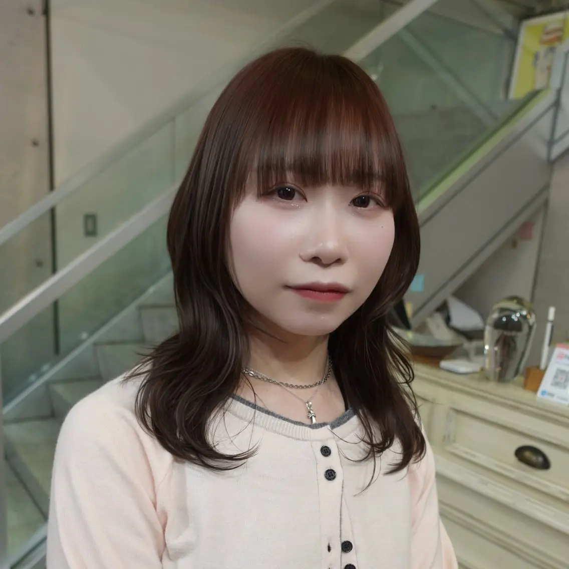 ミディアム SUZUKI KOMIのヘアスタイル