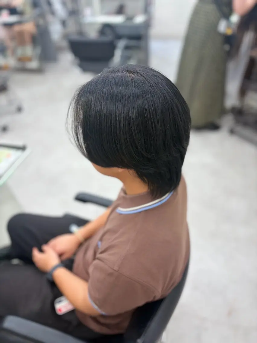 カラー ヘアカラー 羽エクステ┆ボブ ┆アレンジ🖤桃覇のヘアスタイル
