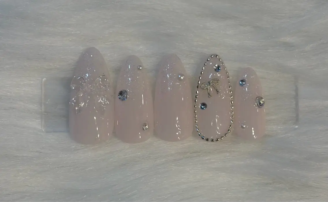 ネイル ワンホンネイル ハンドネイル M🎀 nailのネイルデザイン