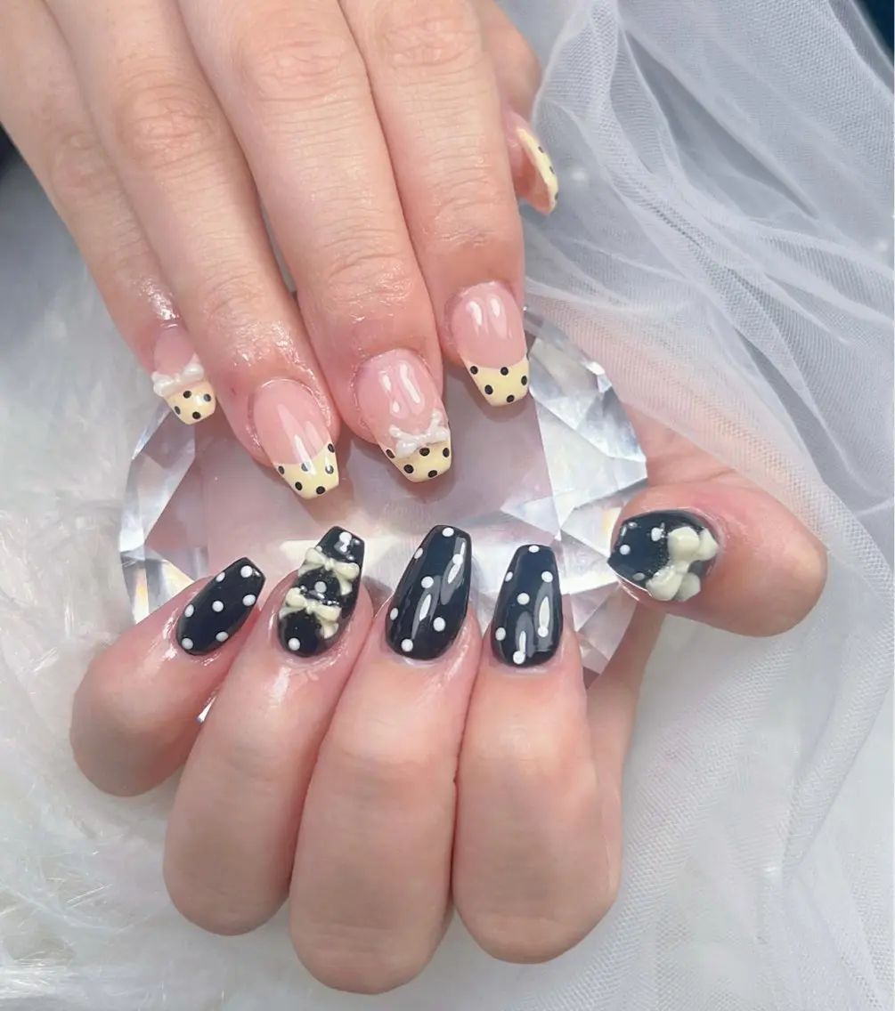 ネイル アートネイル オーロラネイル チークネイル 長さ出し フットネイル Miya _nailのネイルデザイン