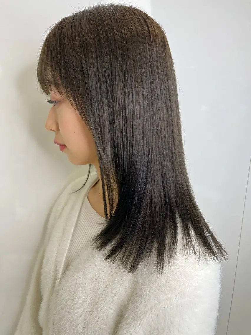 セミロング 髪質改善 onishi yoshinaoのヘアスタイル