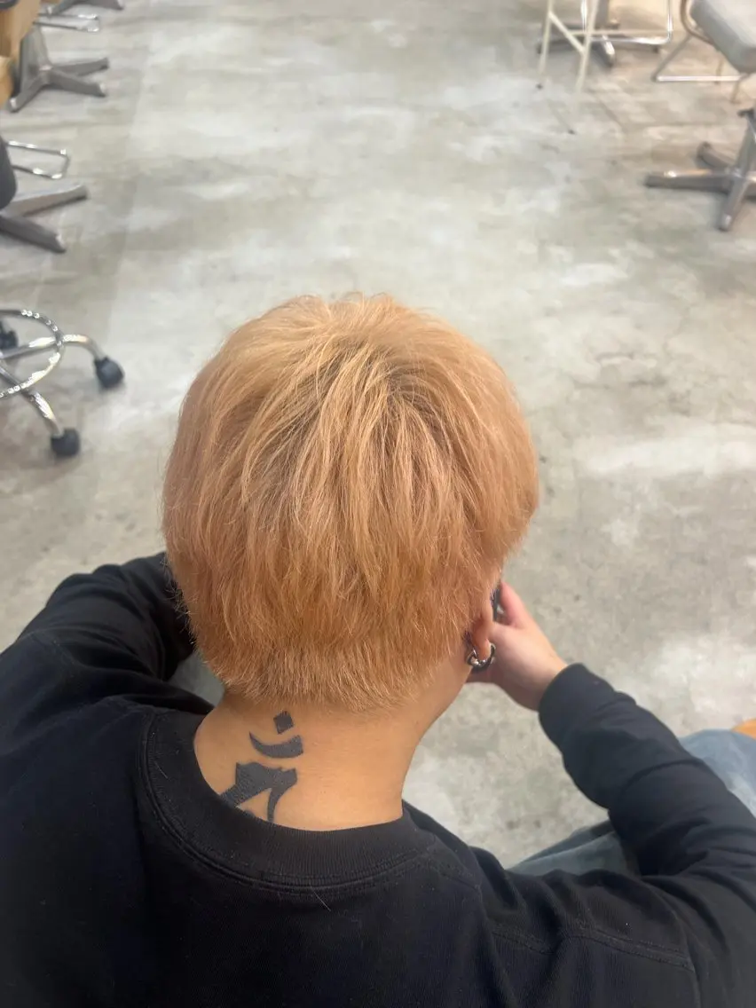 メンズ メンズブリーチ カット ヘアカラー トリートメント 津田 幸穂のヘアスタイル