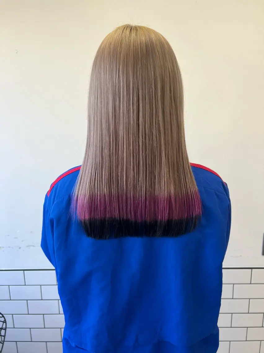 ロング 奥田 葵のヘアスタイル