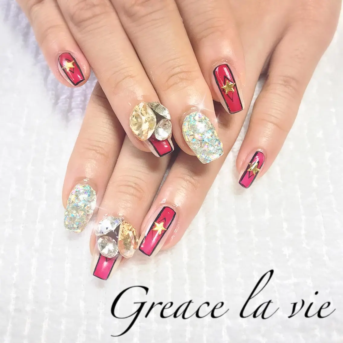 ミディアム カラー パーマ ヘアアレンジ キッズ ネイル マツエク・マツパ Greace  la vieのネイルデザイン