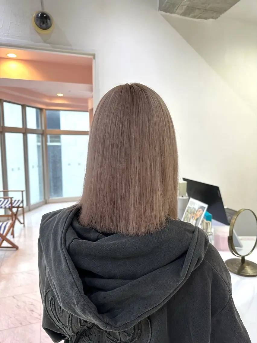 セミロング カラー モテ艶🪄ベージュ カラー🧸RUKAのヘアスタイル