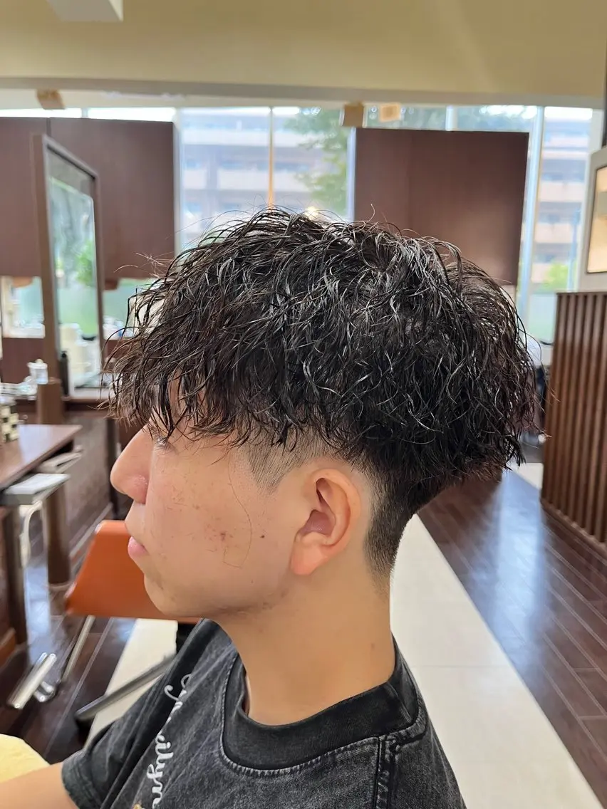ショート パーマ メンズ メンズパーマ ツイストスパイラルパーマ スパイラルパーマ 🧊メンズ特化🧊 高木航希のヘアスタイル