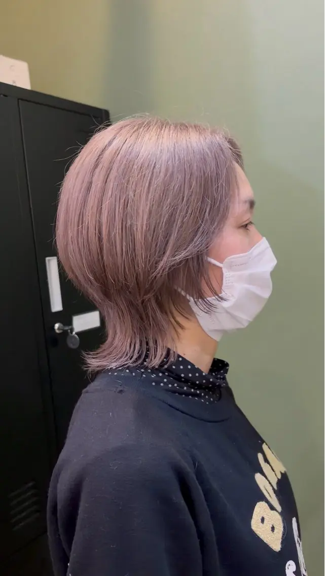 ミディアム ウルフカット 内山 優のヘアスタイル