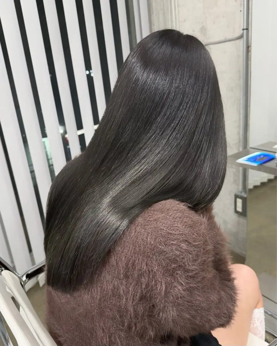 セミロング カラー ダークグレー トリートメント カット ヘアカラー トリートメント 高橋大樹/グレー ジュ/ブリーチなしのヘアスタイル