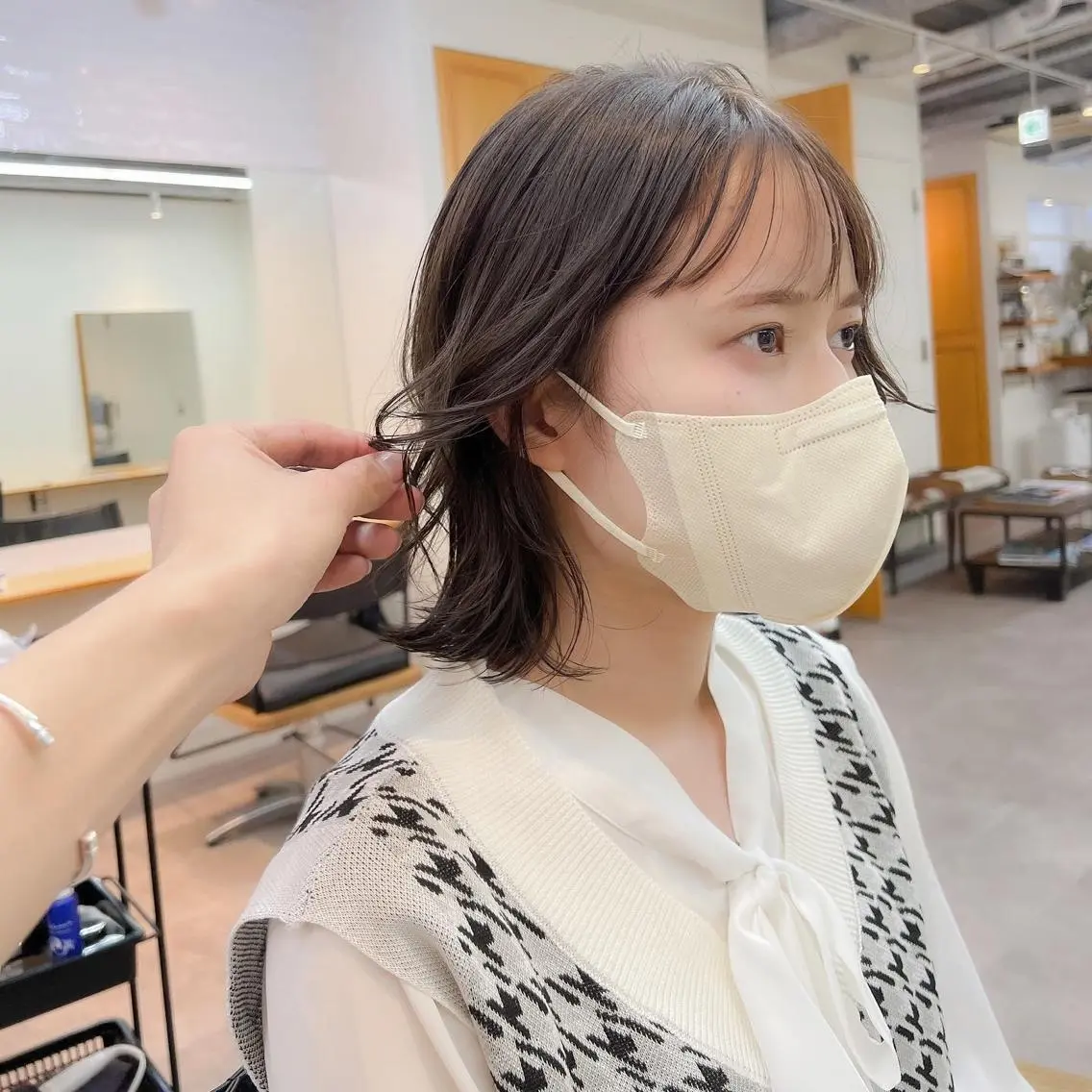 ショート カラー パーマ 透明感カラー グレージュ オリーブグレージュ オリーブグレー ボブ カット ヘアカラー トリートメント スパイキーショート/ メンズヘア/hugeのヘアスタイル