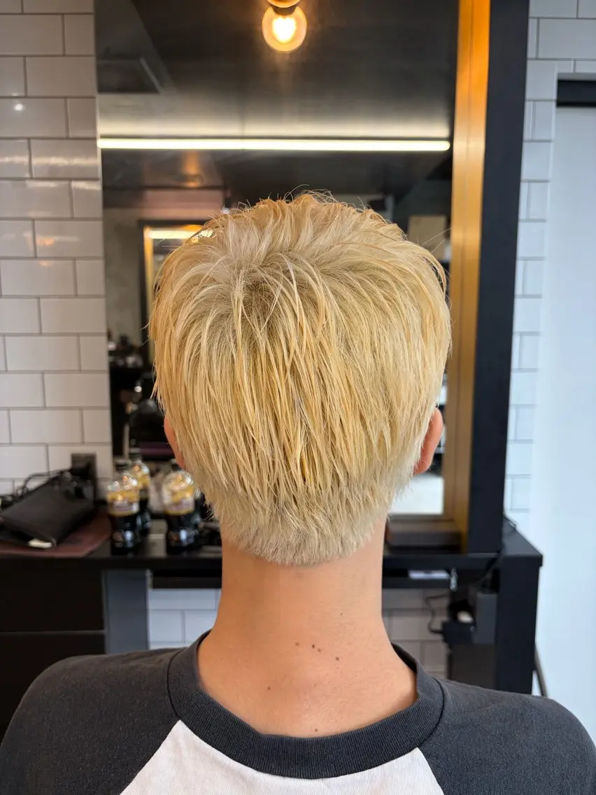 ショート カラー メンズ 坂野 徹のヘアスタイル