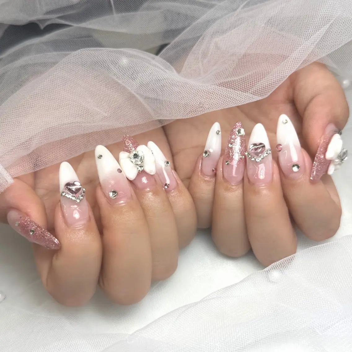 ネイル ハンドネイル MAKI🌸堺筋本町 ガーリー/綺麗めのネイルデザイン