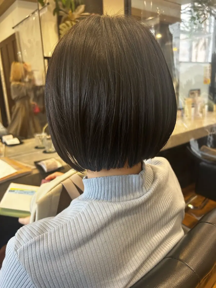 ショート カット 吉川 茉由子のヘアスタイル