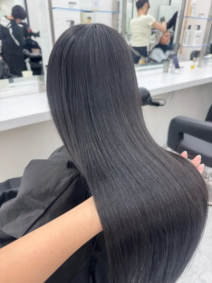 ロング カラー ヘアカラー トリートメント noa🎀美髪縮毛/ 透明感カラーのヘアスタイル