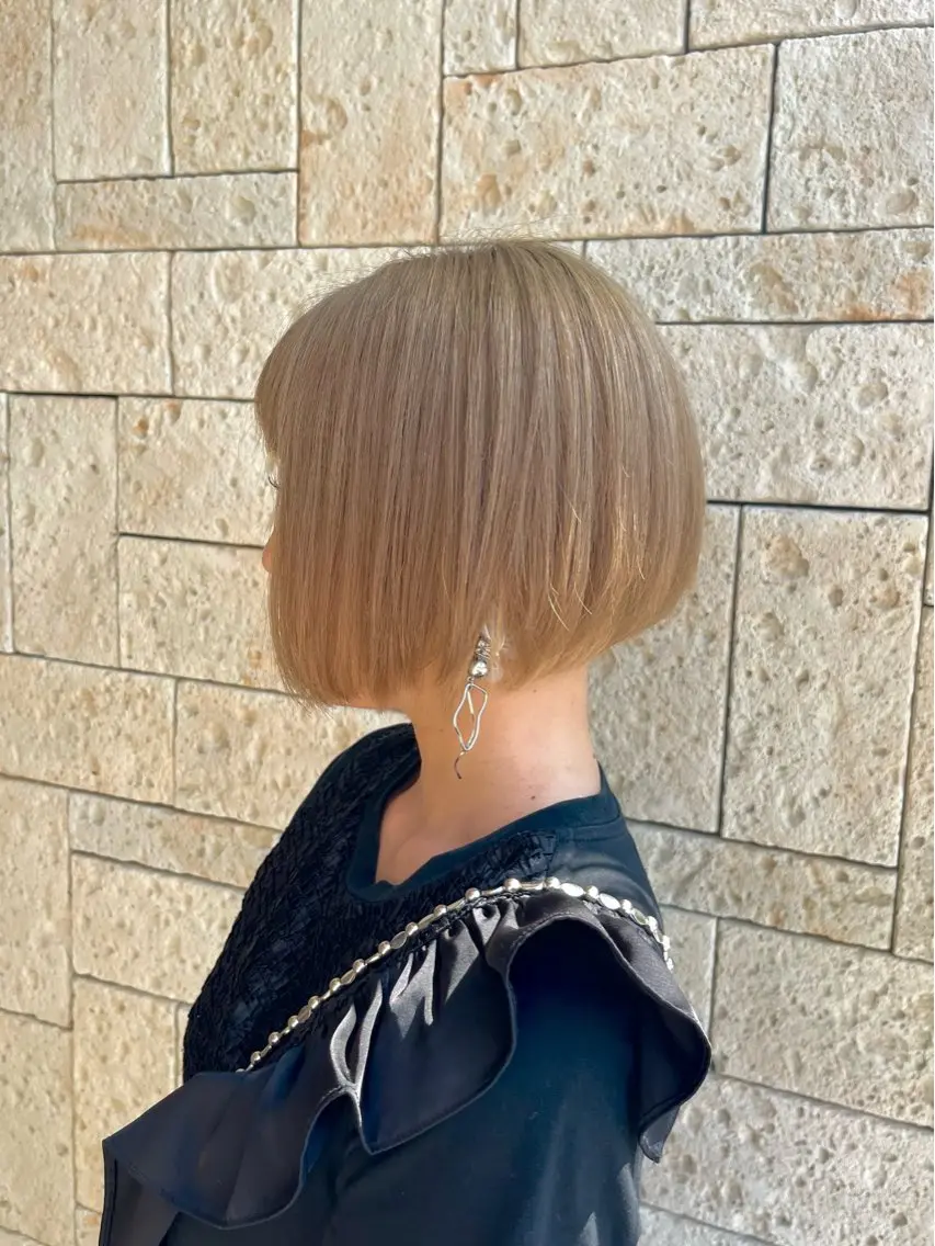 ショート ボブ レイヤーカット カット 髪質改善 / 縮毛 矯正 /井内亮次のヘアスタイル