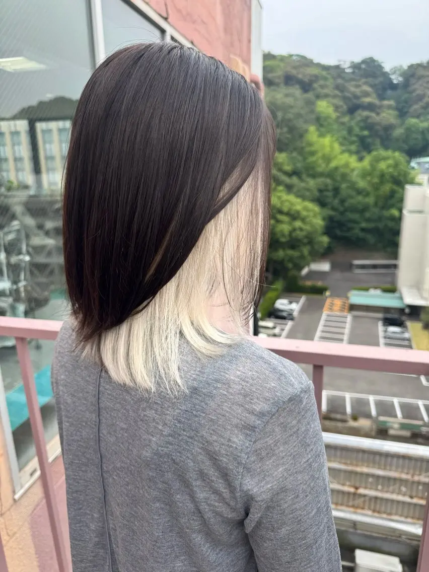 ミディアム カラー ベージュカラー ホワイトベージュ ヘアカラー Viage （ビアージュ）のヘアスタイル