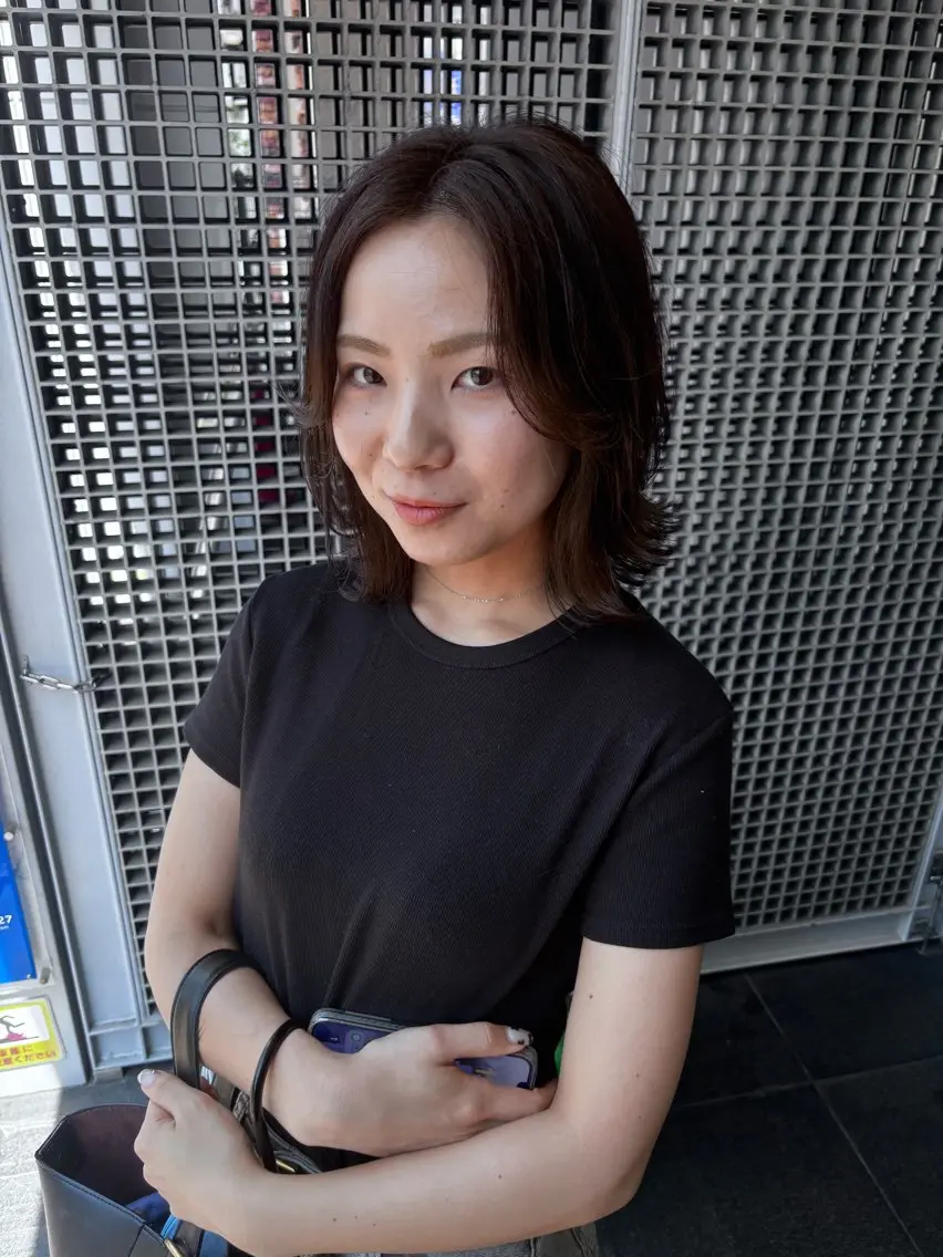 ショート カラー ボブレイヤー ボブ かきあげバング レイヤーカット 穐田 航のヘアスタイル