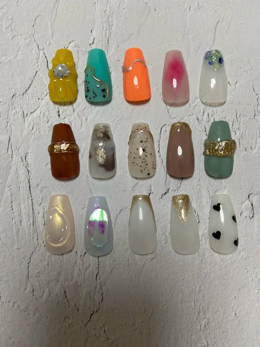 【オフ込】アート4本💎（持ち込み可能）ストーン10粒まで無料の写真