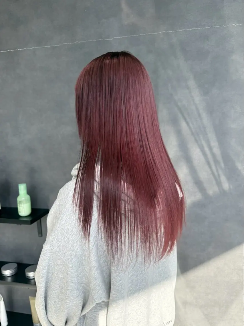 ロング カラー ブリーチ ピンクカラー ヘアカラー 透明感カラー🩵 ワンホンカラー/えりのヘアスタイル