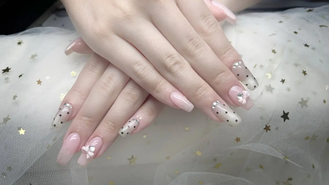 ネイル ハンドネイル Azel nail 伊野麗のネイルデザイン