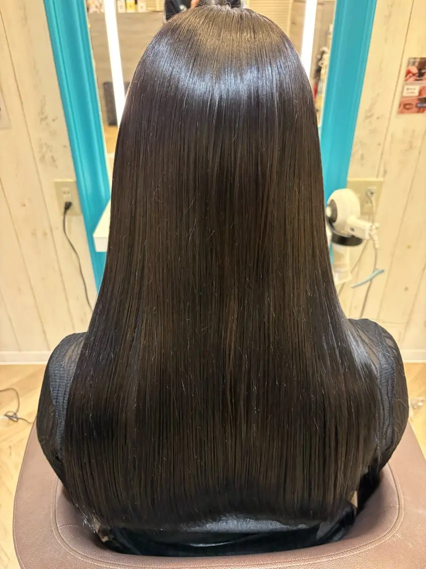 カラー 𝐓𝐄𝐑𝐀𝐈 𝐇𝐀𝐍𝐎𝐍のヘアスタイル