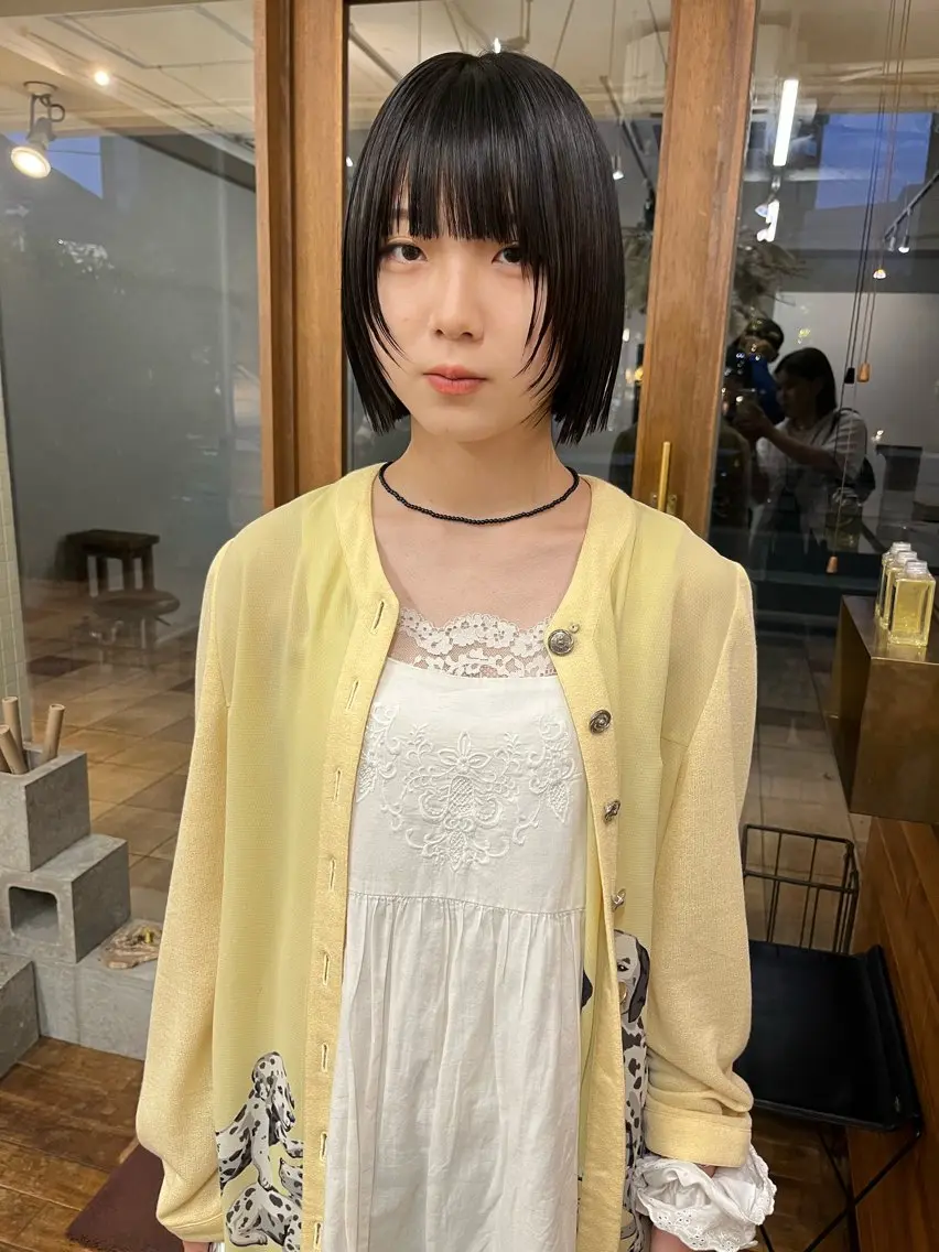 ショート 顔まわりレイヤー 顔周りカット レイヤーカット 三浦 ふたばのヘアスタイル