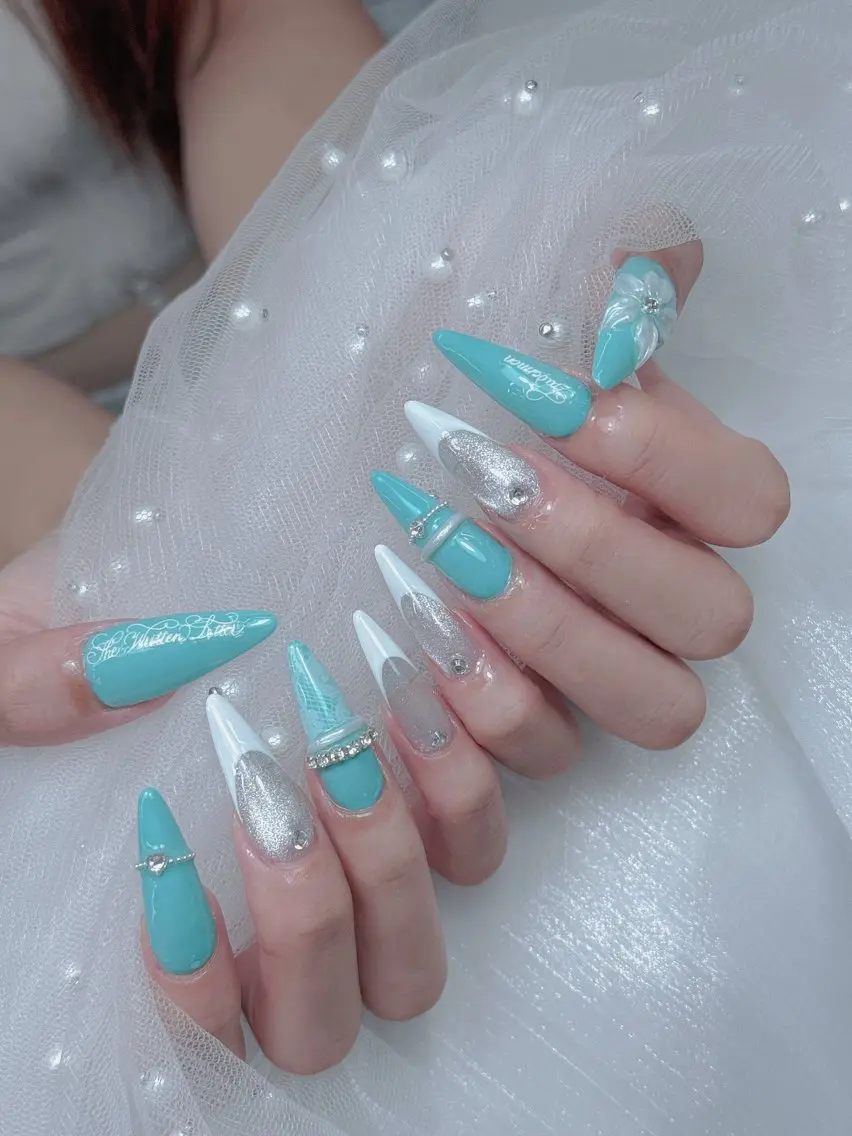 ネイル アートネイル ジェルネイル 韓国ネイル ロングネイル 持ち込み ハンドネイル ハンドケア Blingg NailStudioのネイルデザイン