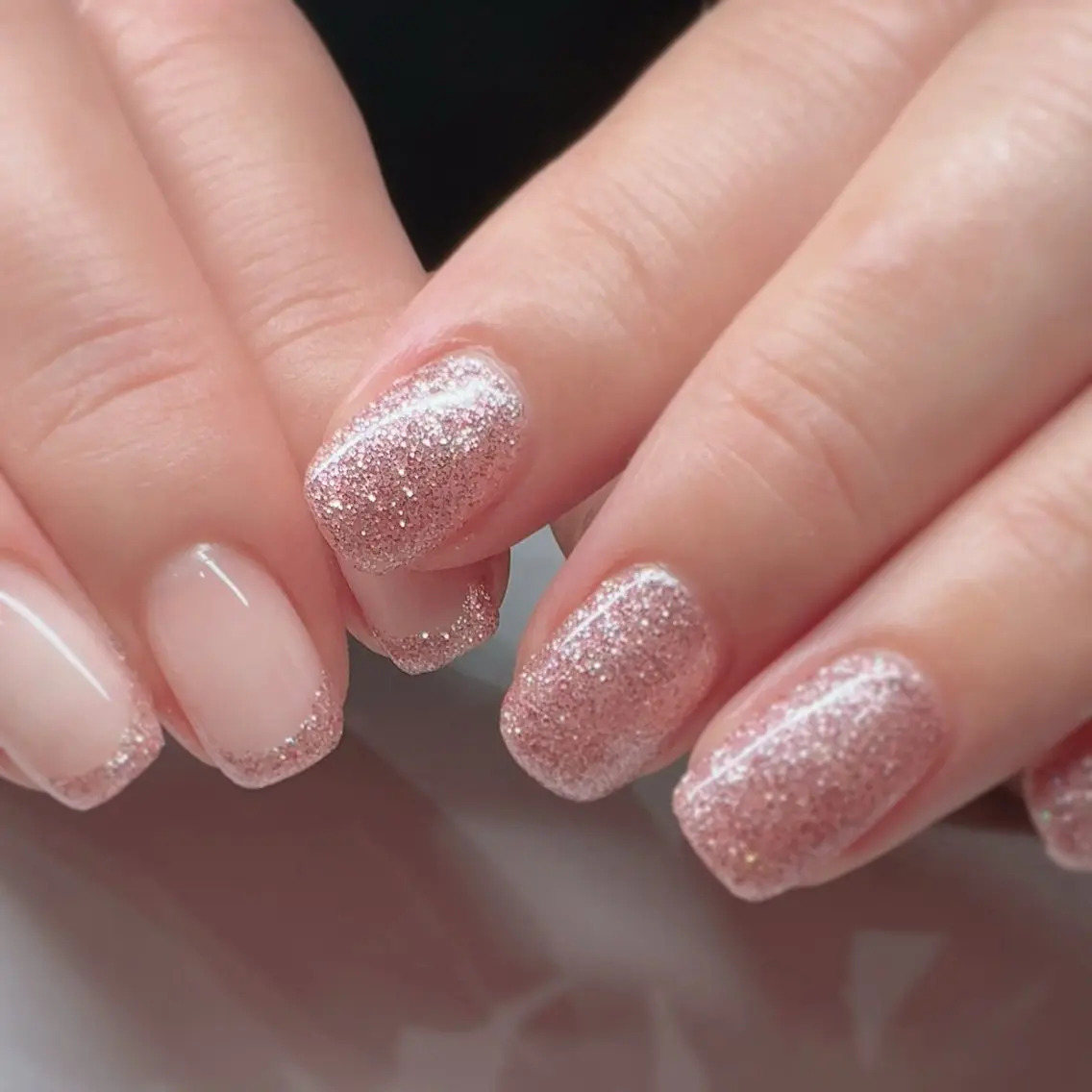 ネイル フレンチネイル キラキラネイル ラメ(グリッター) ワンカラーネイル ピンク nailsalon urümのネイルデザイン