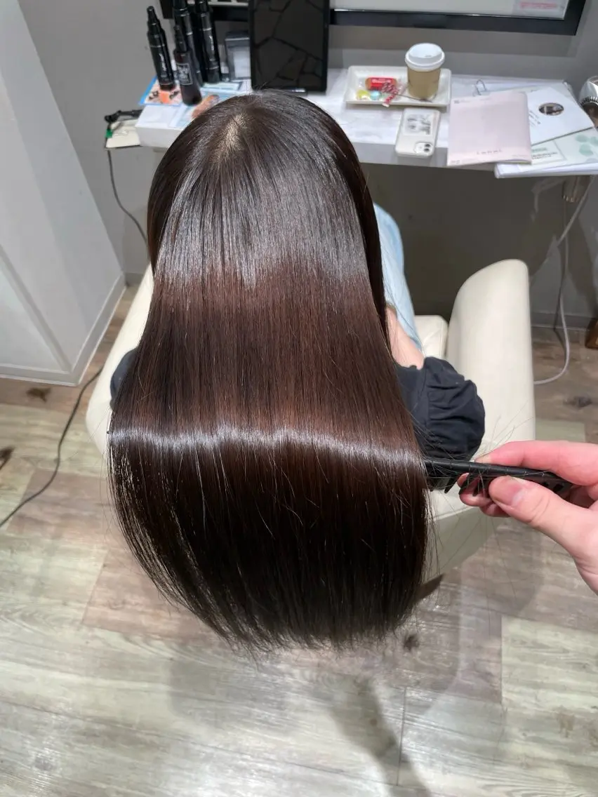 【当日限定】髪質改善カラー+ダメージ補習トリートメントの写真