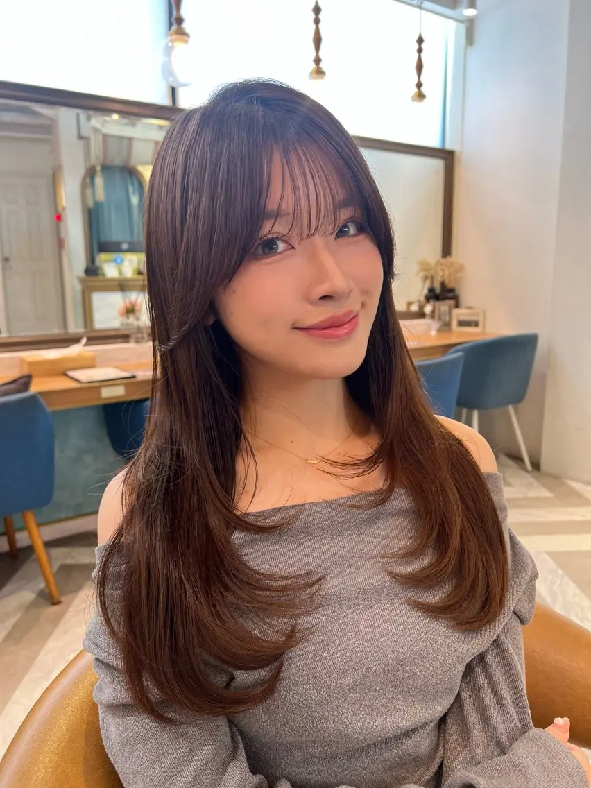 セミロング カラー カット ヘアカラー 縮毛矯正 トリートメント 🤍レイヤー/ 縮毛矯正🖤菊池瑛士のヘアスタイル