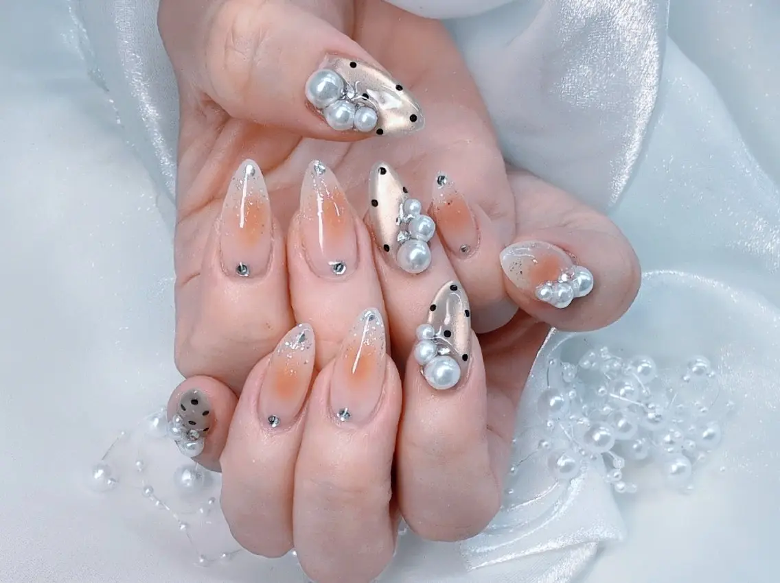 ネイル チークネイル 長さ出し フラッシュネイル フレンチネイル ジェルネイル Chouette Nailのネイルデザイン