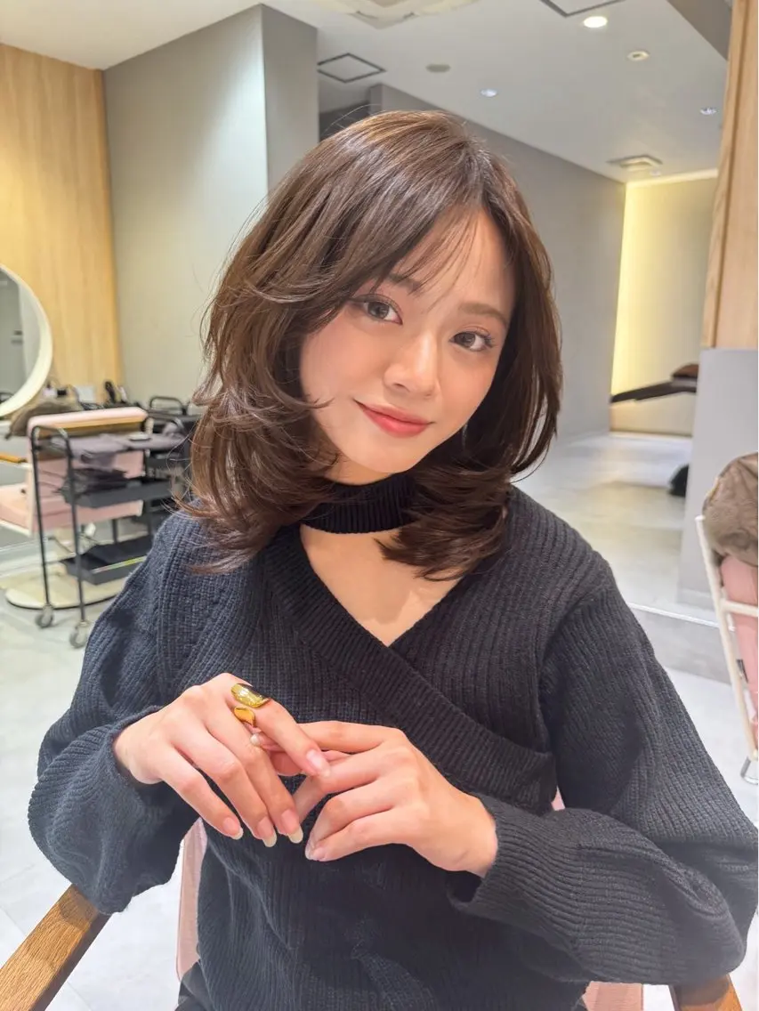 セミロング カット ヘアカラー 岩崎 太陽のヘアスタイル