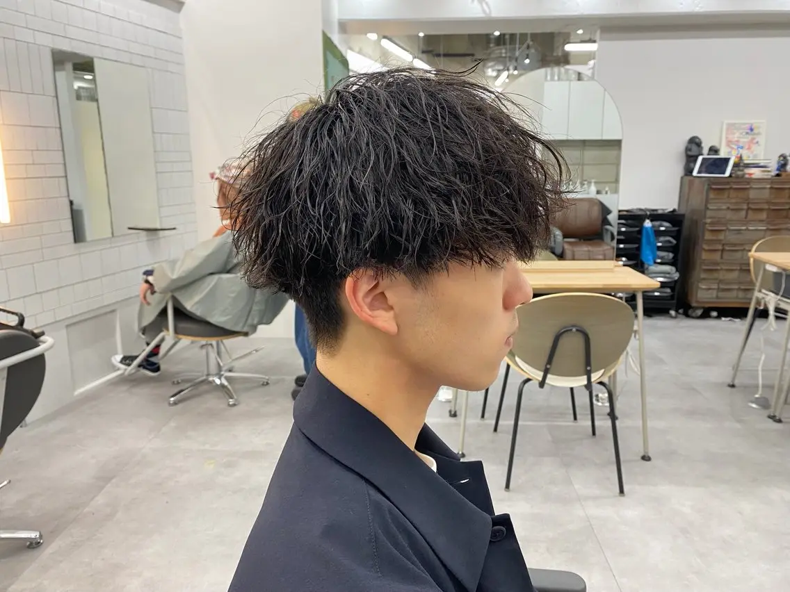 カット+ツイストスパイラルパーマの写真