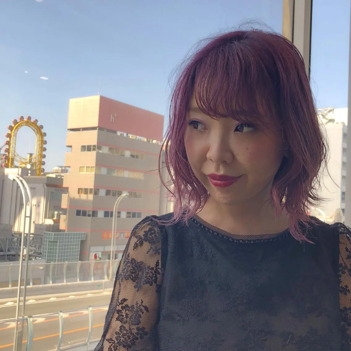 セミロング カラー イルミナカラー パープルカラー ORIKA 美容室のヘアスタイル